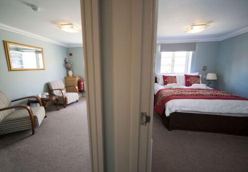 Apartment-Comfort-Ensuite with Shower-Garden View-Bedroom 12