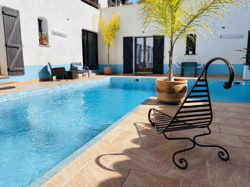 AZUR-Appartement-Traditionelle-Salle de bain-Vue sur Piscine