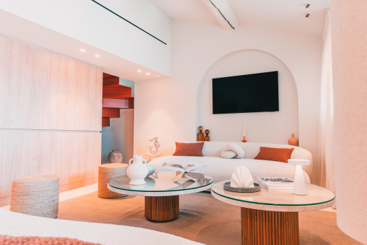 Salon cuisine vue sur le Vieux Port