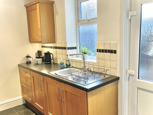 Kitchen - Fully equipped modern kitchen