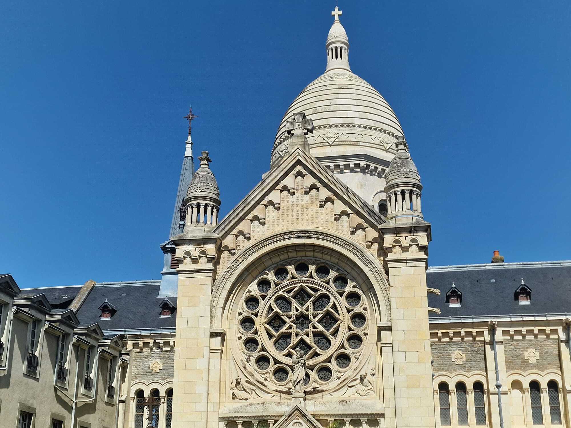 Chapelle Saint Julien à Laval