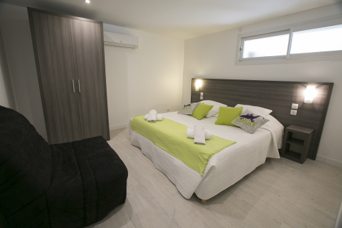 Chambre grand lit