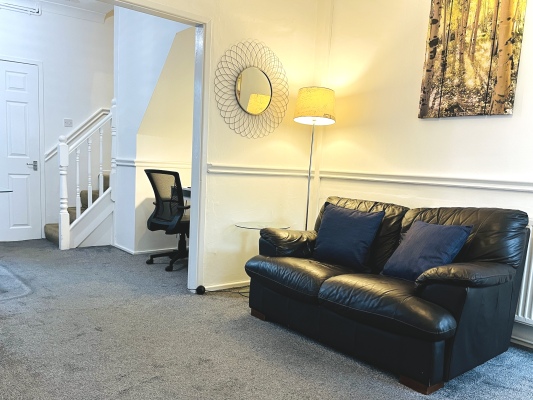 “Warm style, soft seating”