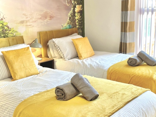 Bedroom 2 - with 2 comfy single beds for a great nights rest