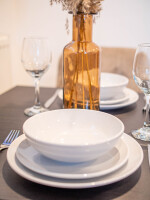 Huddersfield Deal House – Modern Dining Space for Family & Friends