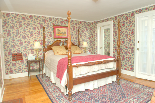 M3 Queen size bed Master -Suite-Ensuite-Superior-Countryside view - Base Rate