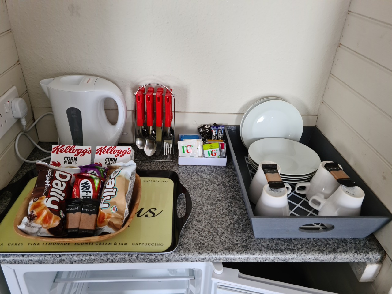 The Royal Albion, WaltonOnTheNaze Homepage