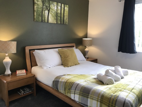 Comfy double bed to get a goods nights rest - Bamber Bridge Preston