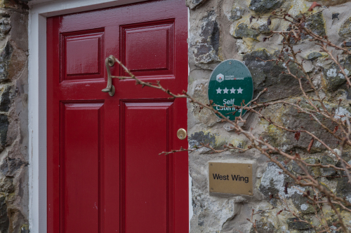 House-Traditional-Ensuite with Bath-Garden view - Base Rate