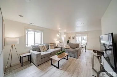 Living room suite 4