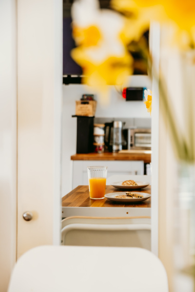 fold out dining area 