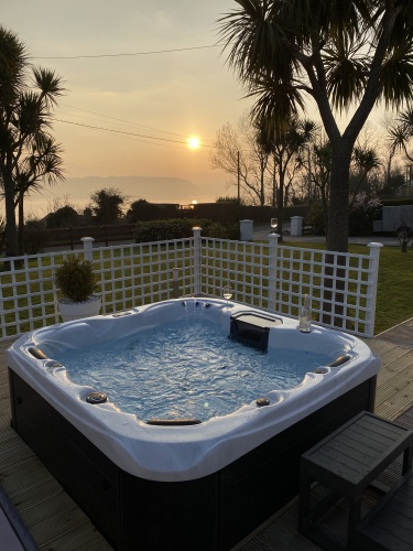 Seaview Cottage on the Island - Views from the Hot tub