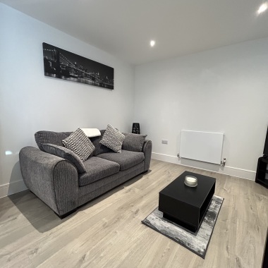 Sofa / Not set up as sofa bed