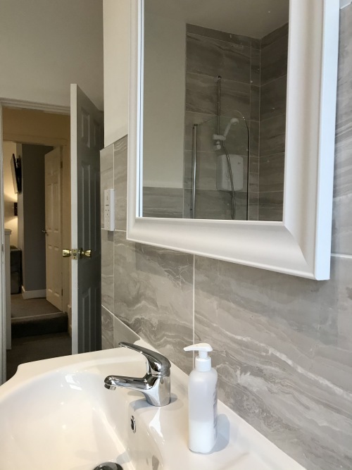 Bathroom - Freshen up