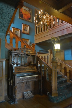 Foyer and staircase 