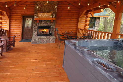 Hot Tub and Outdoor Wood-Burning Fireplace,  Kalli's Luxury Retreat