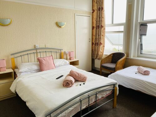 Family room-Ensuite-Sea View-2 Adults and 2 Children