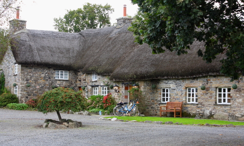 Our postcard perfect thatched Dartmoor inn