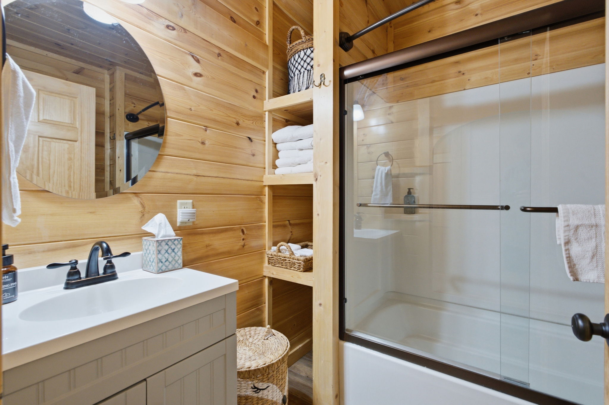 Firefly Hollow Lodge | Photo 69