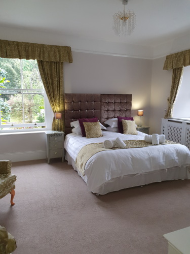 Wisteria Room - Superior Room with view of rear garden