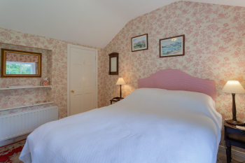 Bedroom - Bedroom West Wing