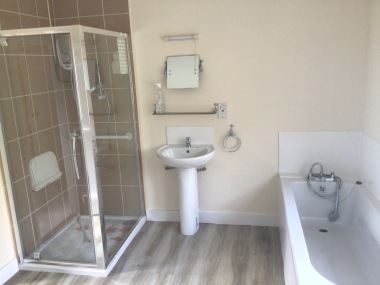 Bathroom with separate Shower