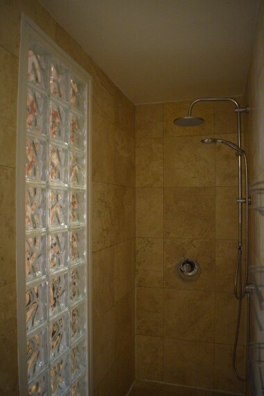 Ensuite Shower Room - overhead shower