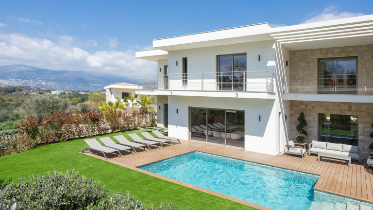 Villa 5 Etoiles – 6 Chambres – Piscine – Calme