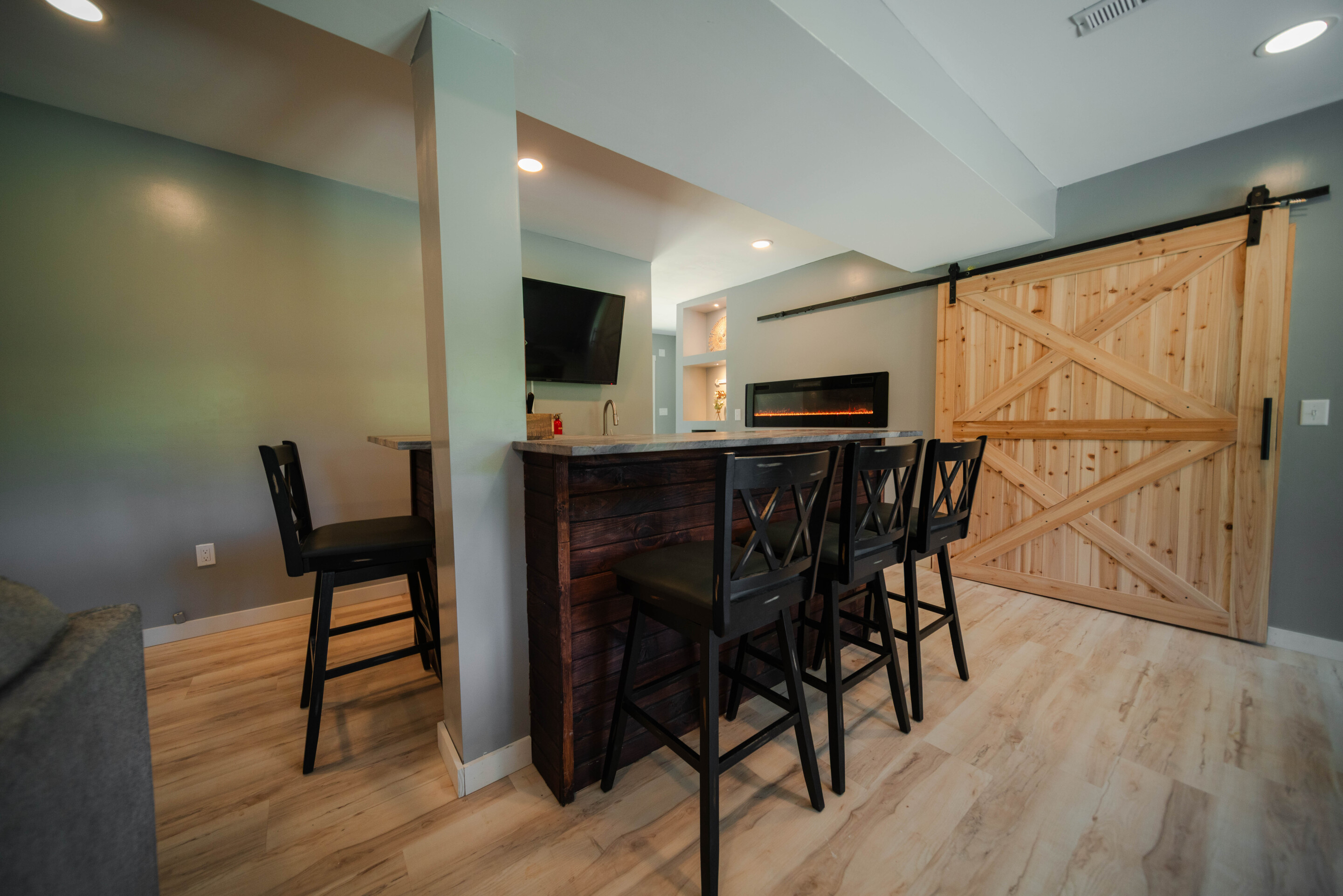 Whispering Acres | Photo 15