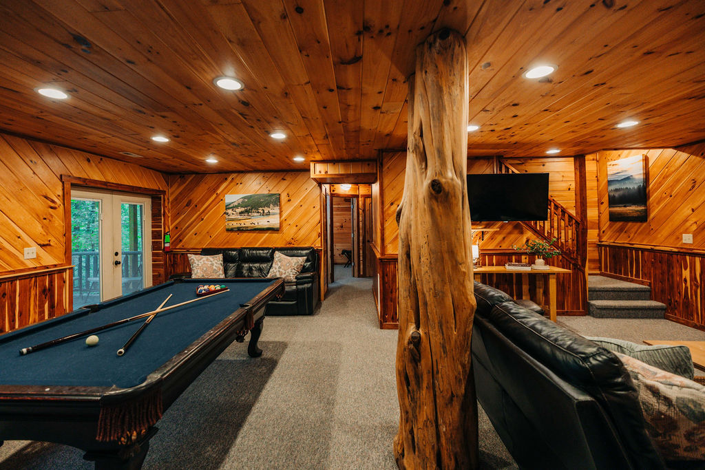 Rustic Cedar Inn | Photo 65