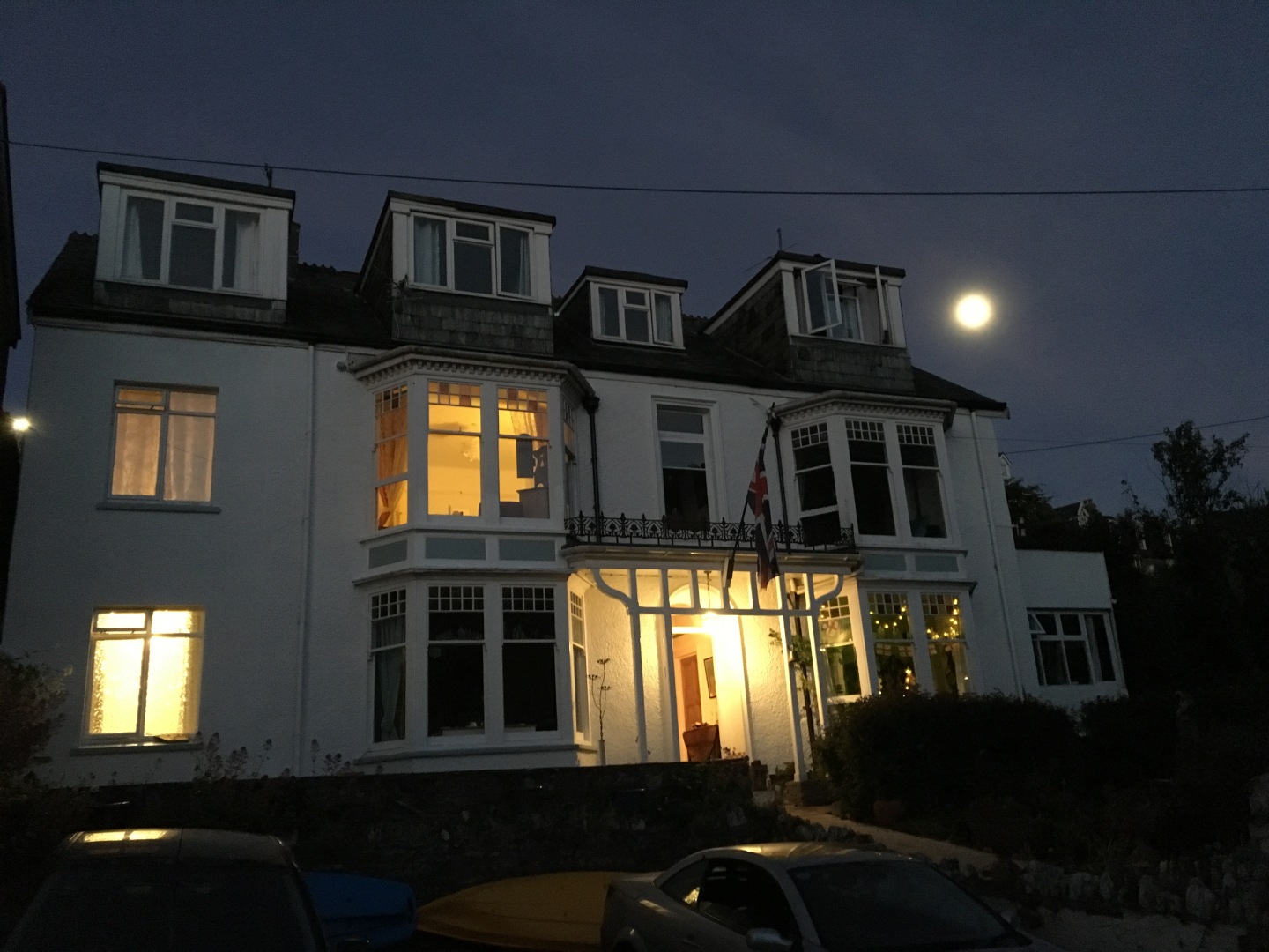 Newberry Beach Lodge, Combe Martin Homepage