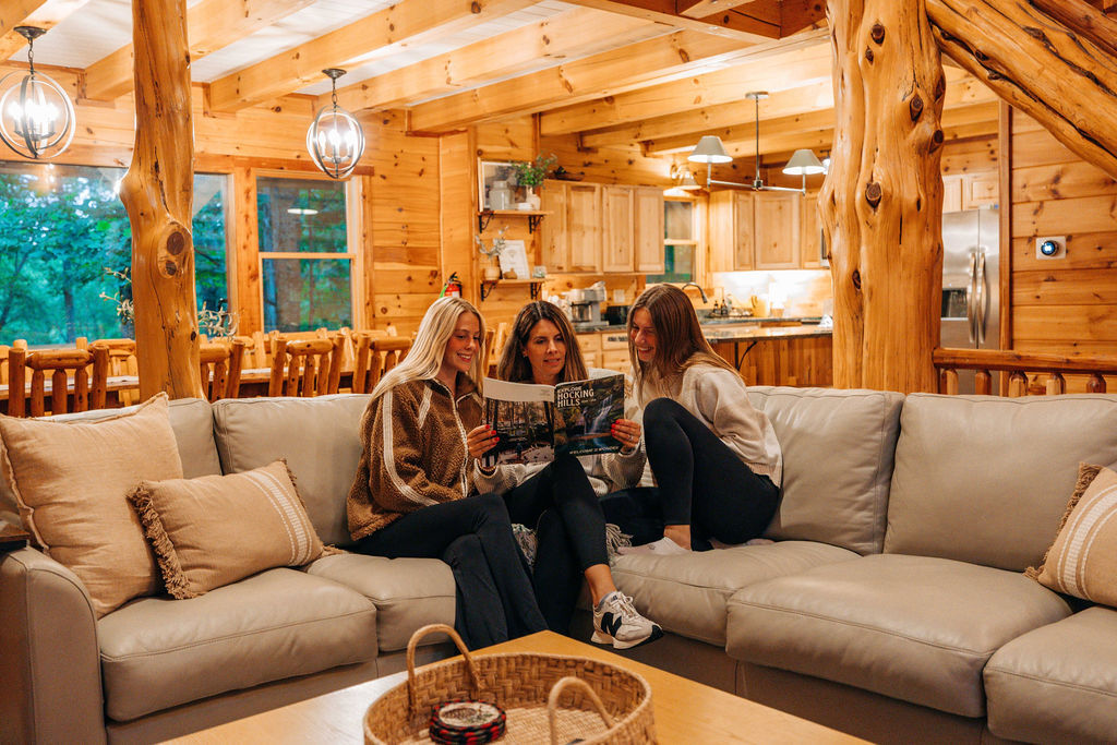 Rustic Cedar Inn | Photo 10