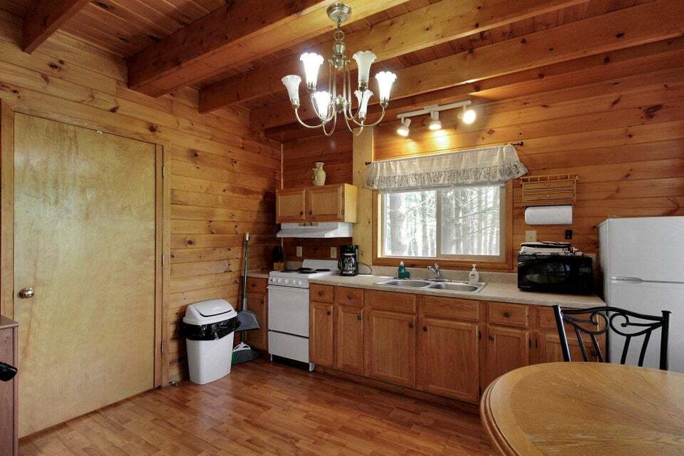 Wildflower Cabin by Hocking Hills Country Vista Cabins