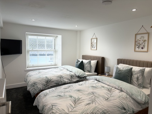 Bedroom 2 - 2x Single Beds new