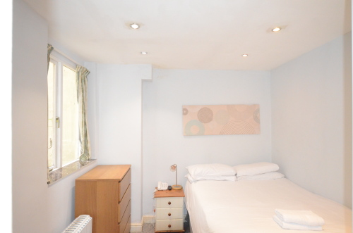 Small Double  Studio with Private Shower & Toilet with Kitchen 