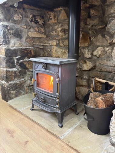 Woodfired log burner