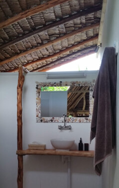 Private island style bathroom