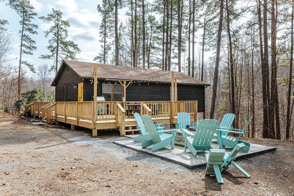 Tucked Inn: Upper Unit