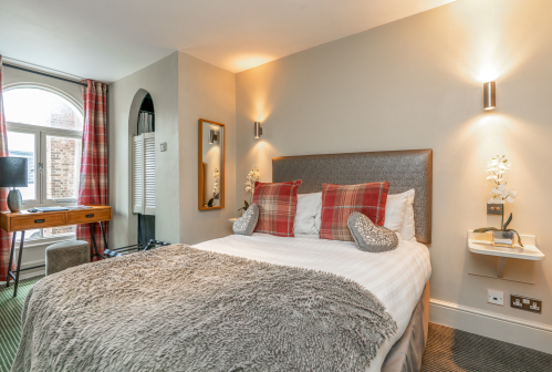 Orchid | Cosy Double Guest Room | Blanch House