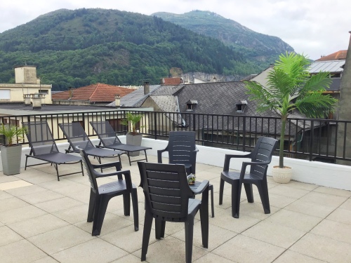 Terrace with view of the Pic du Jer and Hautacam mountains