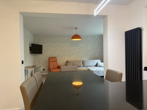 Wohnzimmer mit Essbereich