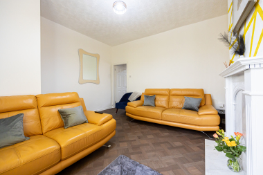 Spacious sitting Area 