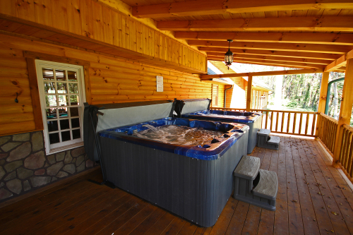 Hot Tub area, Back Deck, The Western Lodge