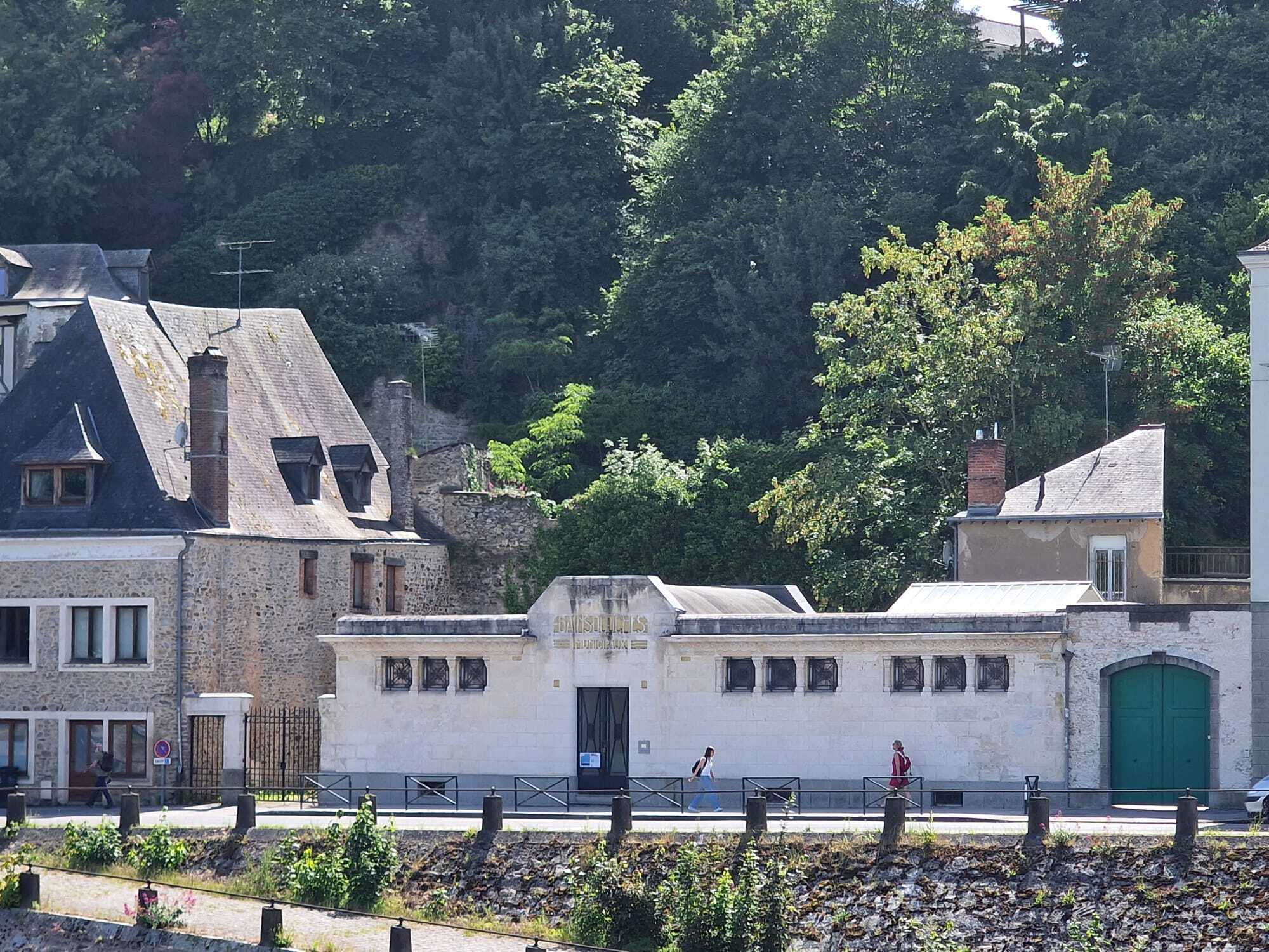 Bains Douches de Laval