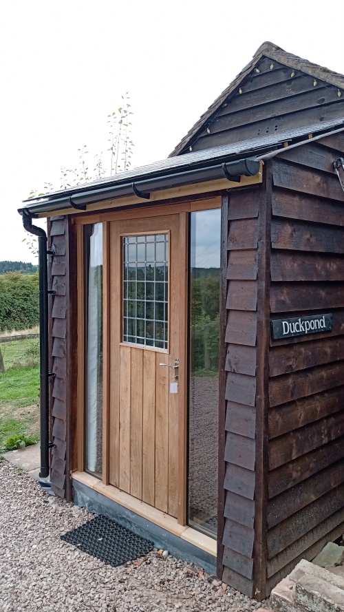 Cottage-Premium-Private Bathroom-Duck Pond Cottage