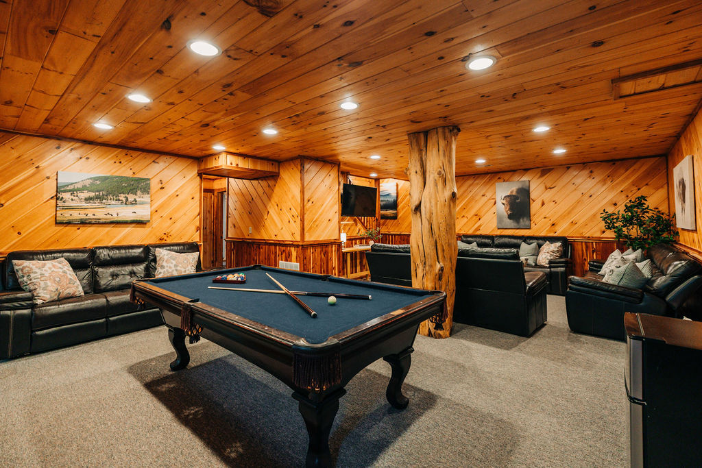 Rustic Cedar Inn | Photo 58