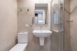 Studio Apartment single Ensuite Shower Room (1)