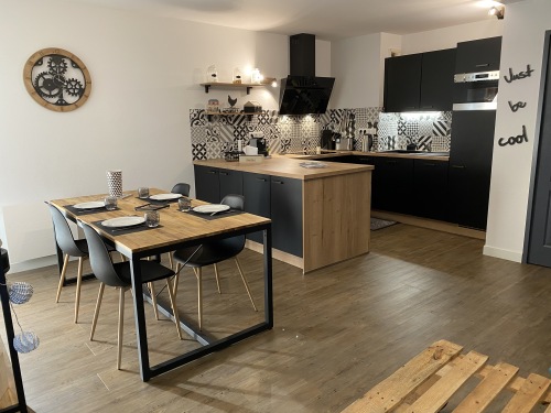 espace repas et cuisine