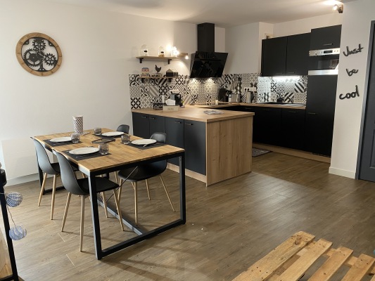espace repas et cuisine