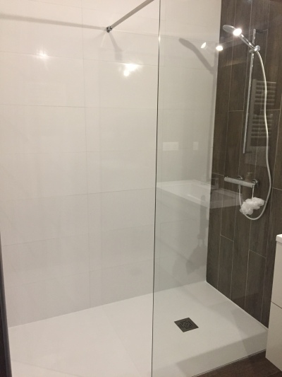 grande douche à l'italienne